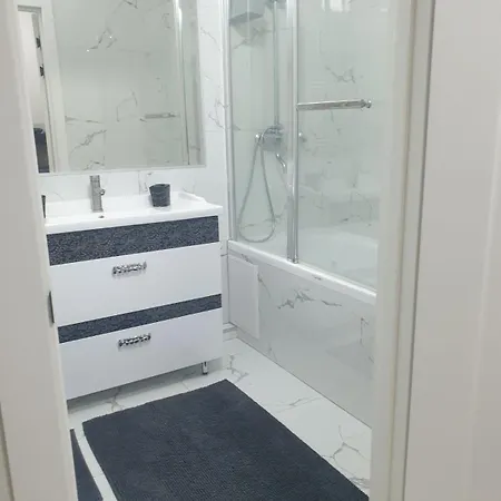 Botanica ,aeroport Apartment *